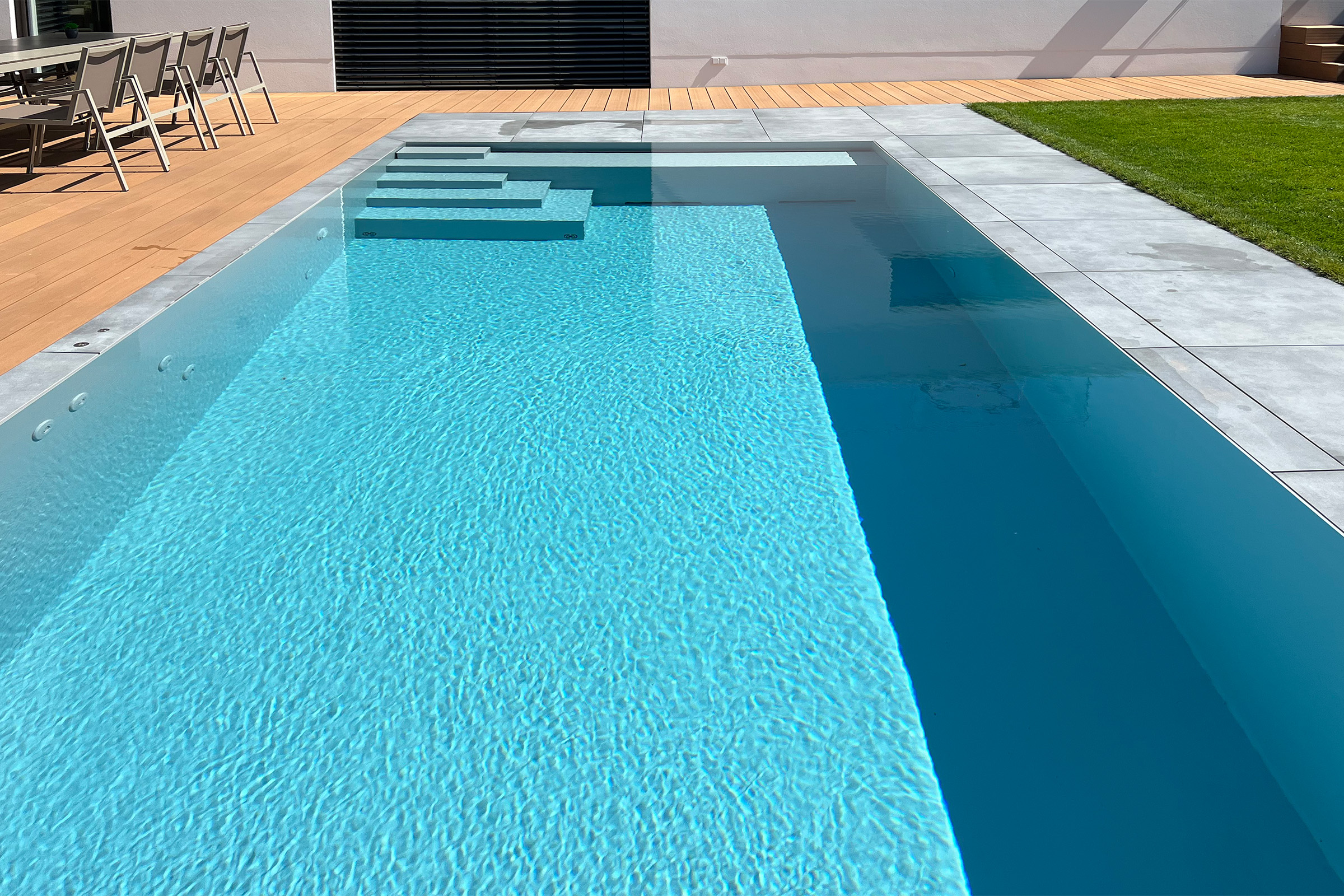 pp-ueberlaufpool-mit-gsa-und-rollladenabdeckung-012 PP-Überlaufpool mit GSA und Rollladenabdeckung
